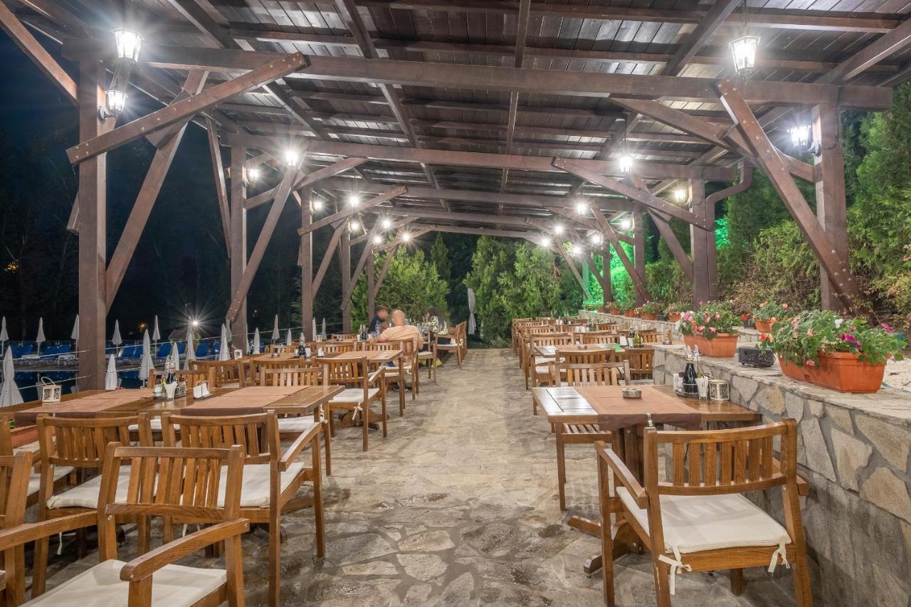 Park Hotel Asenevtsi Veliko Turnovo Bagian luar foto