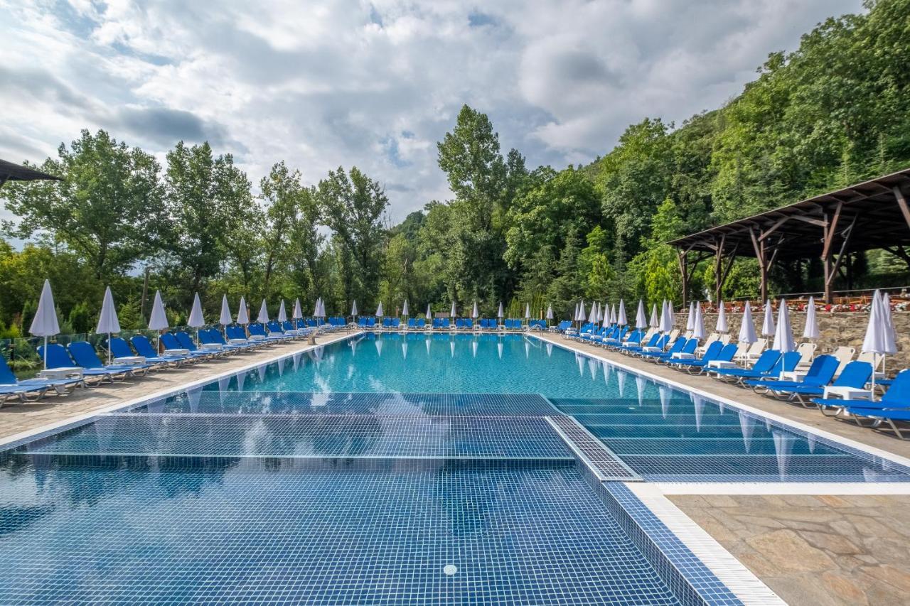 Park Hotel Asenevtsi Veliko Turnovo Bagian luar foto