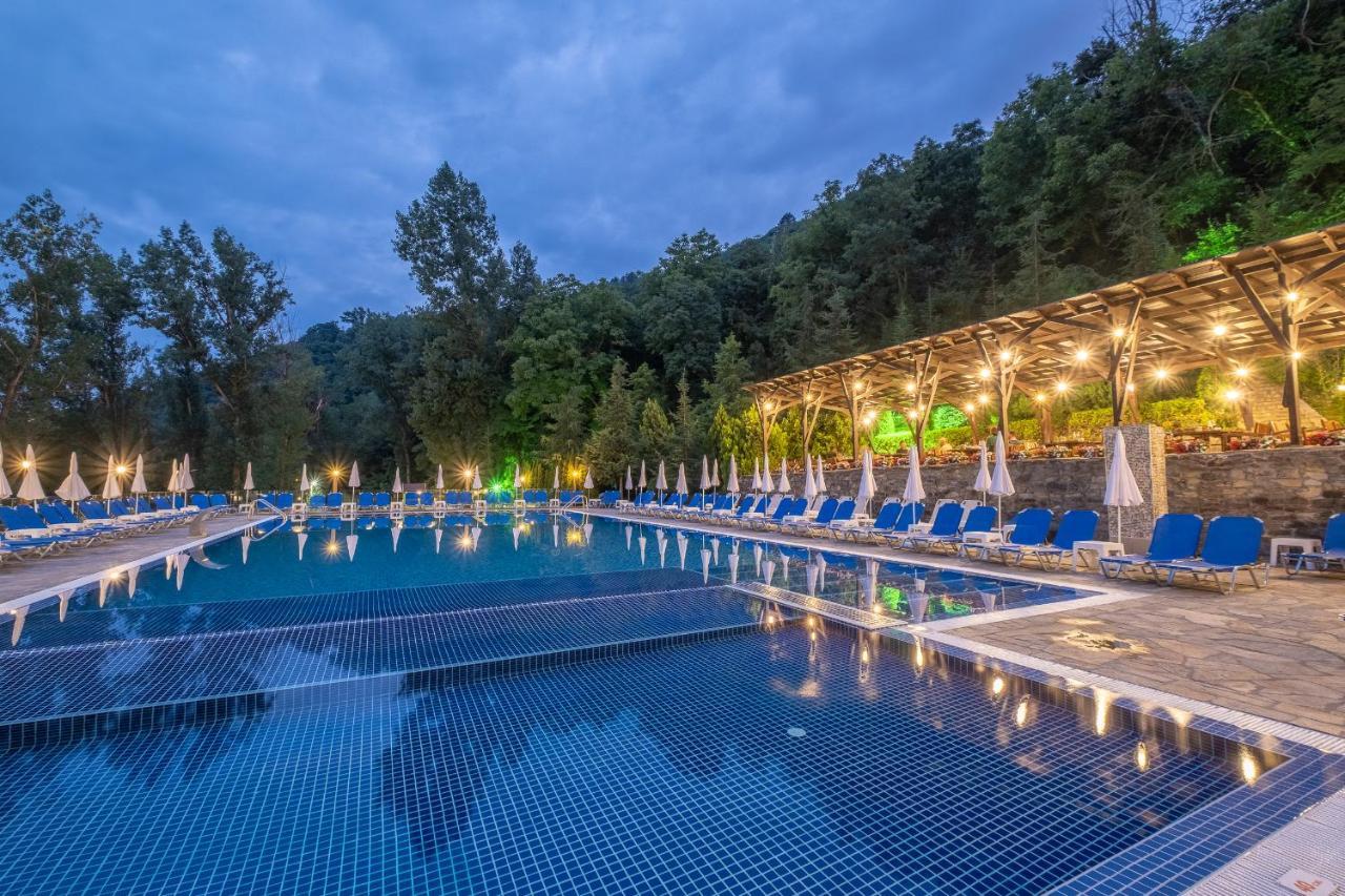 Park Hotel Asenevtsi Veliko Turnovo Bagian luar foto