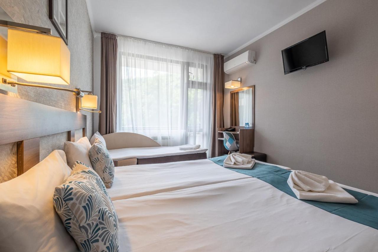 Park Hotel Asenevtsi Veliko Turnovo Bagian luar foto