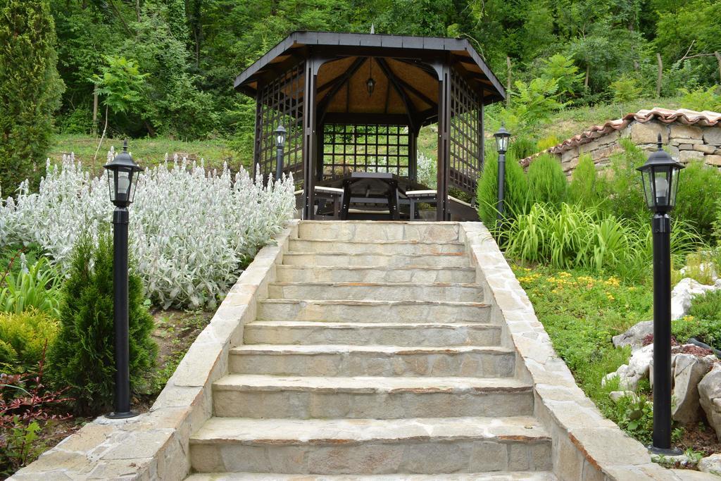 Park Hotel Asenevtsi Veliko Turnovo Bagian luar foto